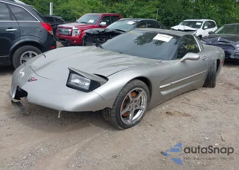 1998 Chevrolet Corvette z USA, uszkodzony, nr VIN 1G1YY22G6W5130385